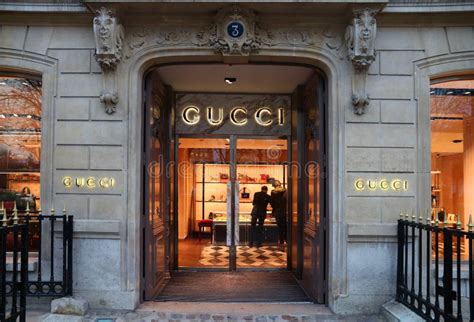 gucci champs elysées|gucci montaigne paris.